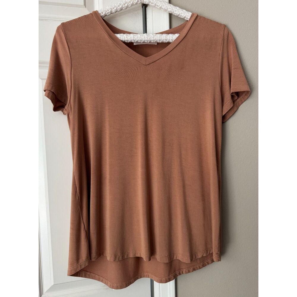 Women's Sivana Bamboo V-Neck Tee in Tan, Size Small, Worn Once